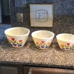 Fire King nesting bowl set TULIPS